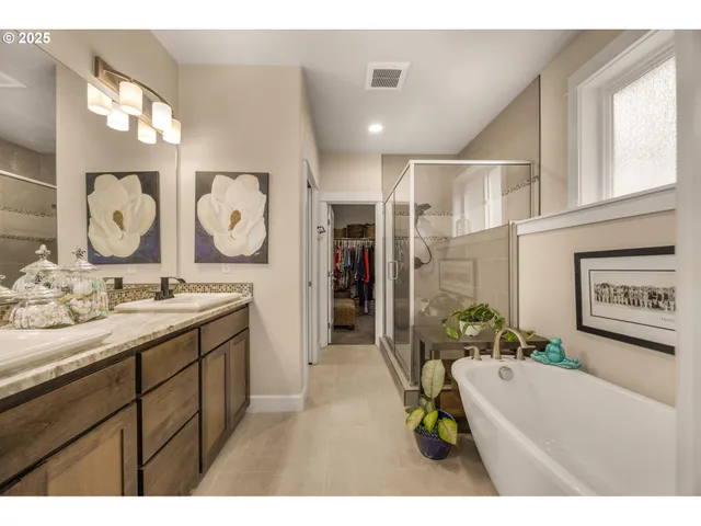 $659,900 | 205 Oak Knoll, Jacksonville, OR 97530