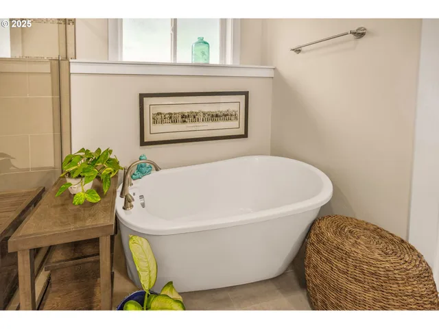 $659,900 | 205 Oak Knoll, Jacksonville, OR 97530