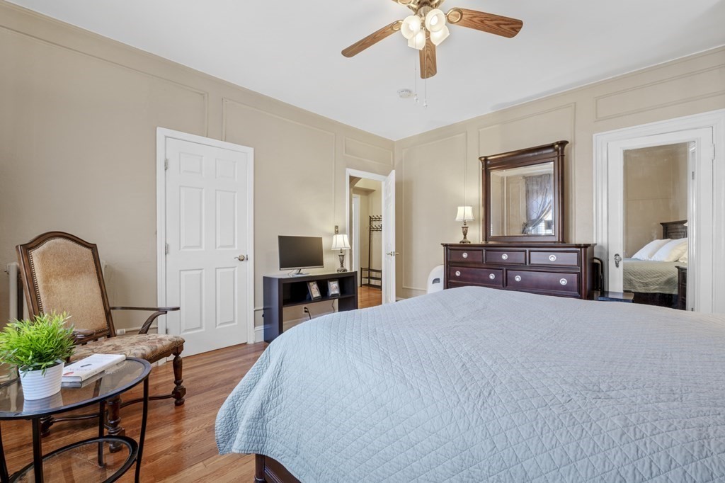 137 Beaconsfield Road, Unit 4 Brookline, MA 02445 - Photo 14 of 24 Gallery Image 14