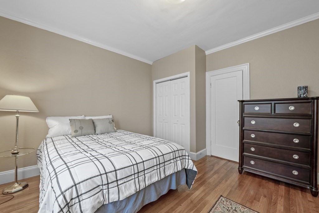 137 Beaconsfield Road, Unit 4 Brookline, MA 02445 - Photo 18 of 24 Gallery Image 18