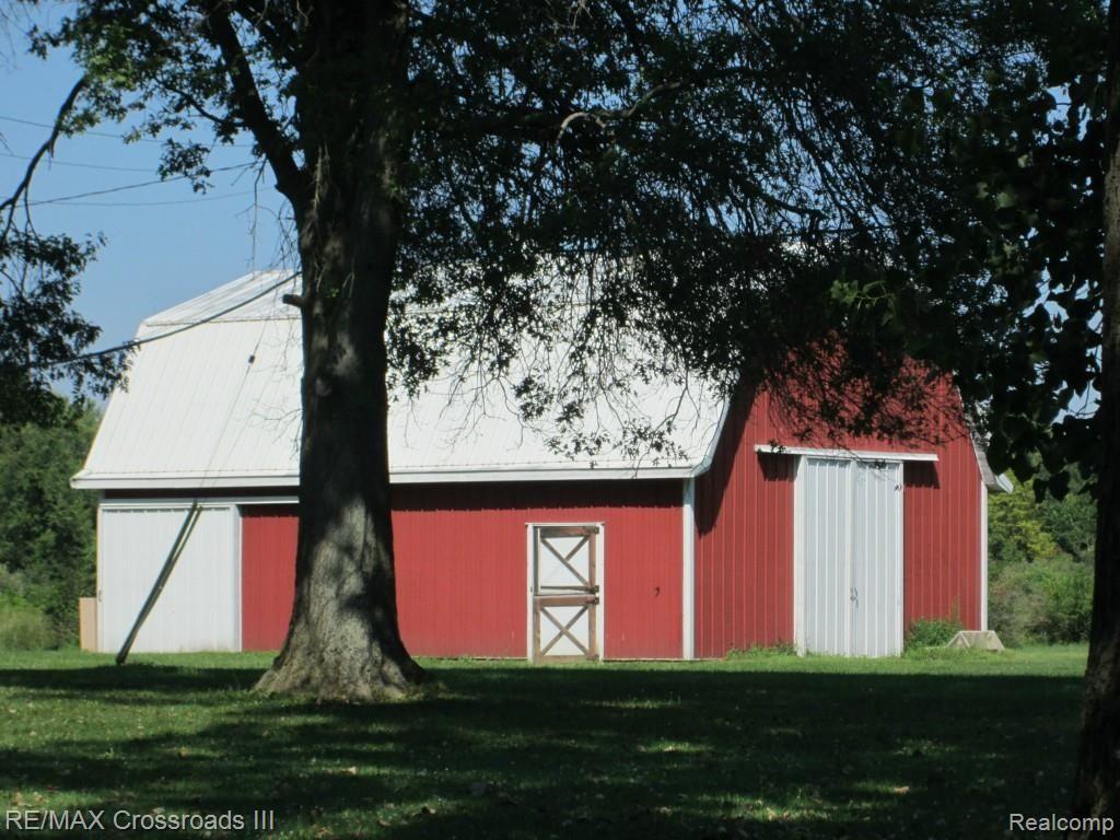 22005 Karr Road Belleville, MI 48111 - Photo 2 of 12 IMG_0009.jpg