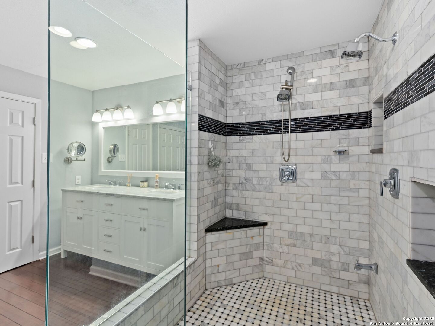 215 Tophill Road San Antonio, TX 78209 - Photo 16 of 29 a bathroom with a shower