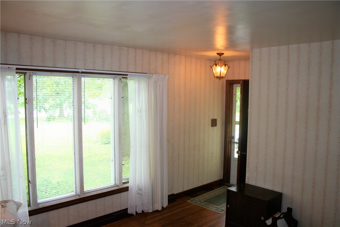 7869 Peck Road Ravenna, OH 44266 - Photo 5 of 14 Gallery Image 5