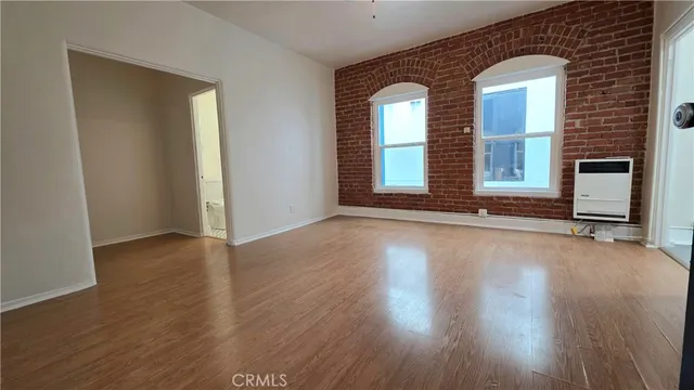 $1,800 | 33408 Sunset, Los Angeles, CA 90026