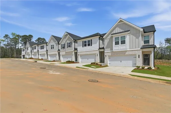 $302,093 | 615 Treasure Drive, Stockbridge, GA 30281