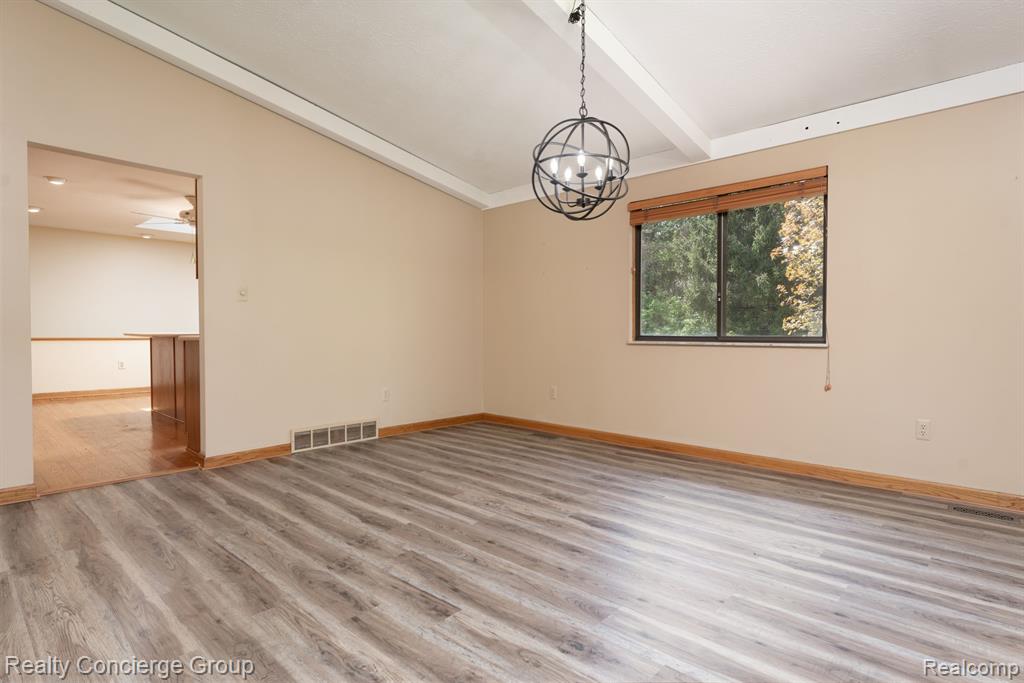 5412 Prairie View Brighton, MI 48116 - Photo 6 of 27