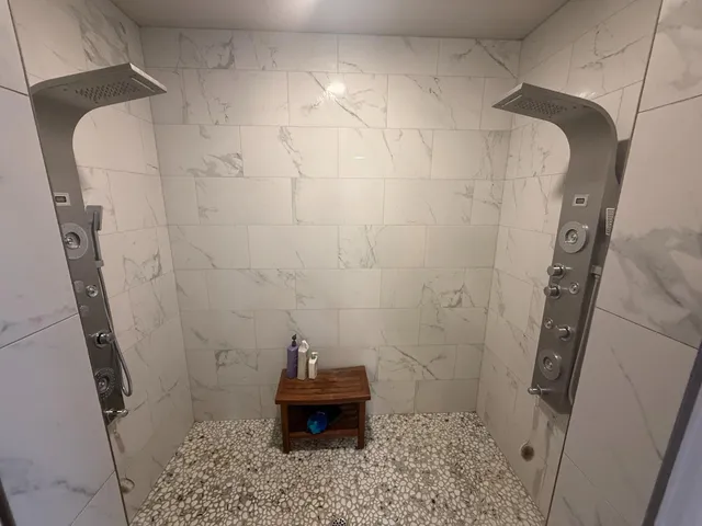 a view of entryway and hall