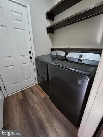 a view of washer and dryer