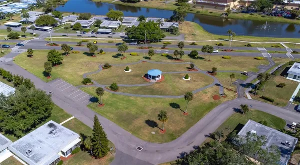 $125,000 | 1801 Bedford Lane, Unit 27, Sun City Center, FL 33573