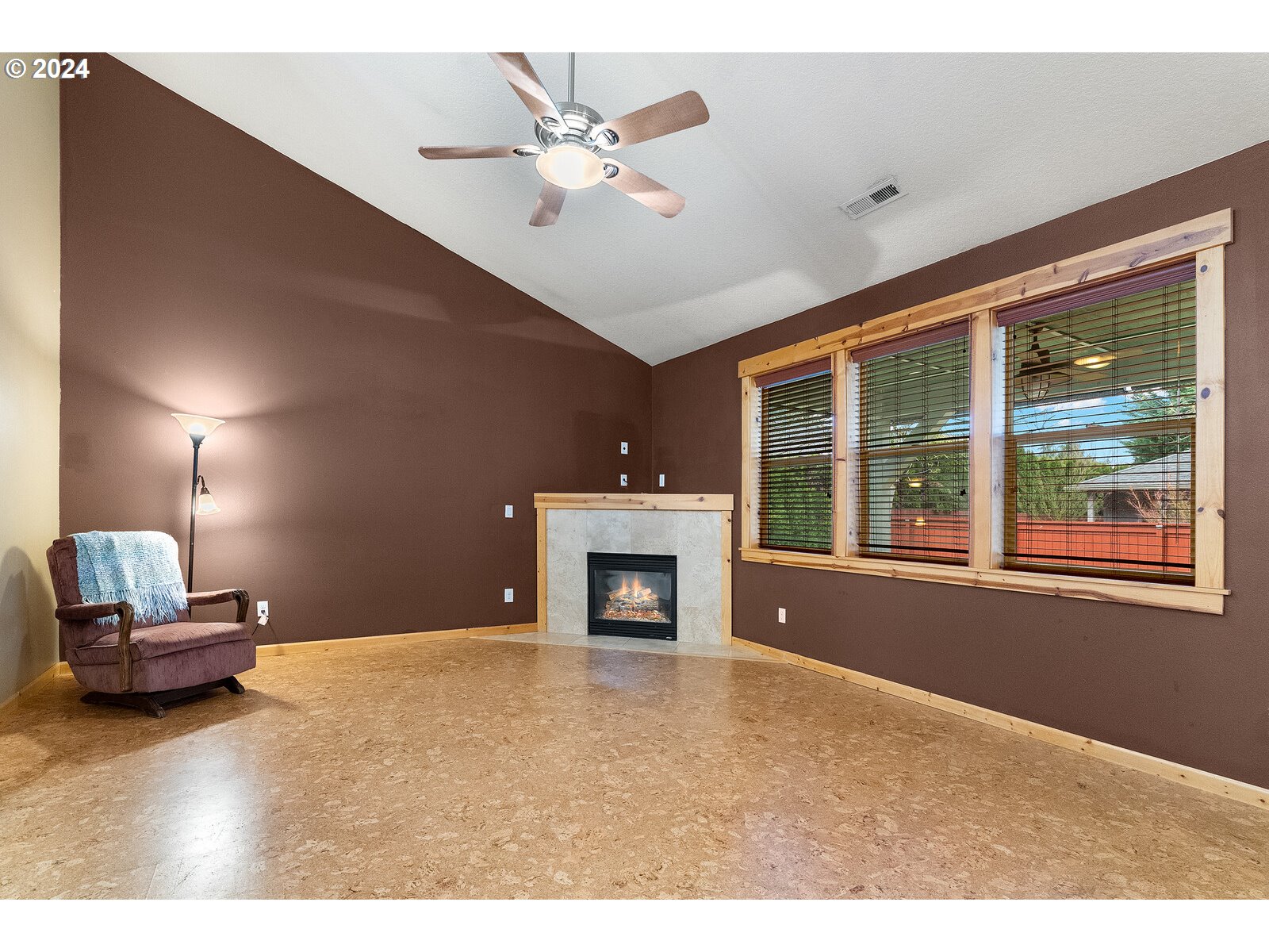 3505 Northeast Corbin Road Vancouver, WA 98686 - Photo 4 of 29 Gallery Image 4