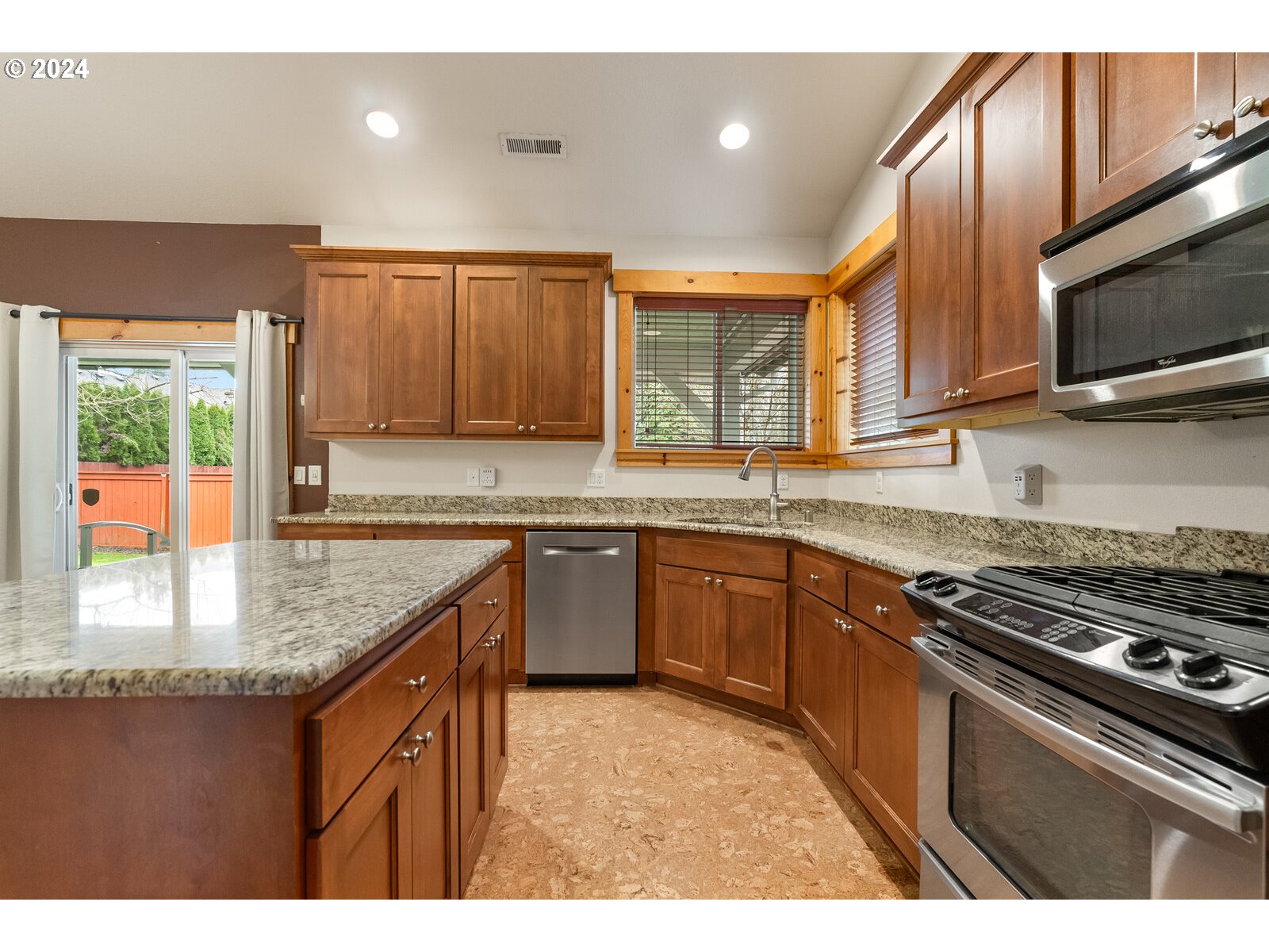 3505 Northeast Corbin Road Vancouver, WA 98686 - Photo 10 of 29 Gallery Image 10