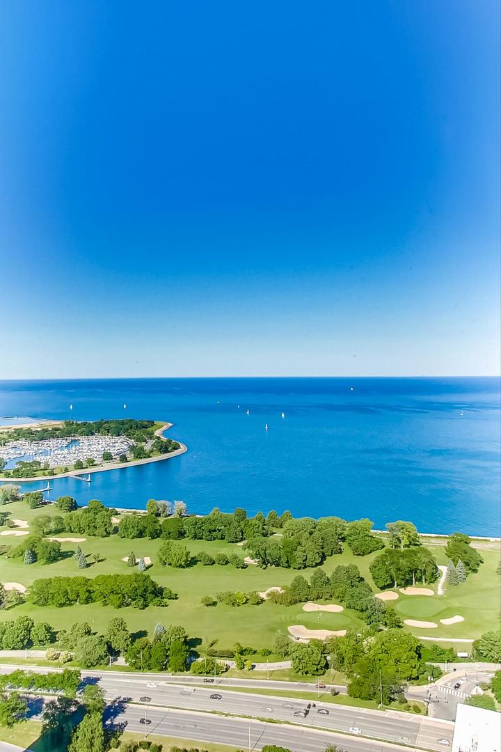 655 West Irving Park Road, Unit 5405 Chicago, IL 60613 - Photo 29 of 31 a view of an ocean