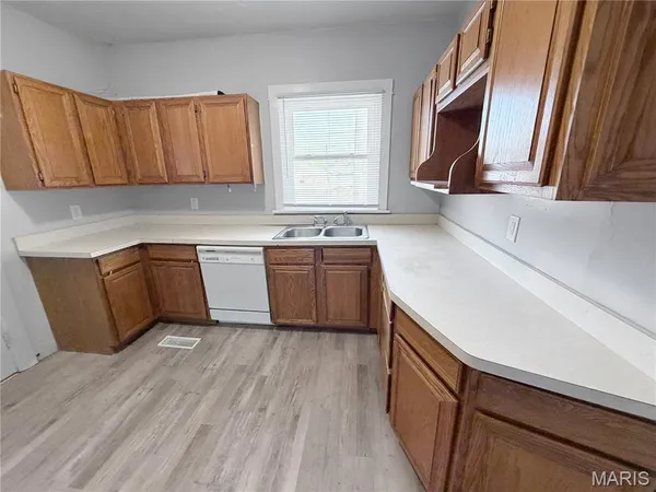 $129,000 | 1007 Fulton Avenue, Hannibal, MO 63401