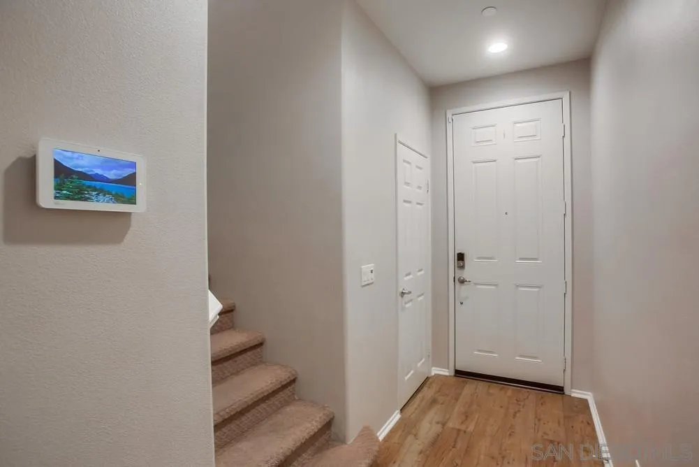 253 Spotted Saddle Way Fallbrook, CA 92028 - Photo 8 of 43 Gallery Image 8