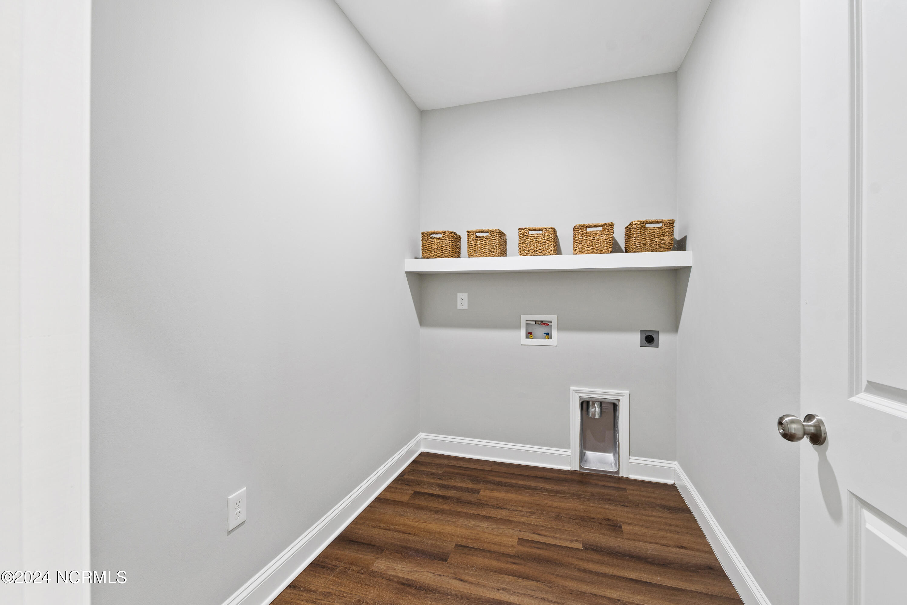 3934 Alpha Court Bailey, NC 27807 - Photo 45 of 51 Laundry