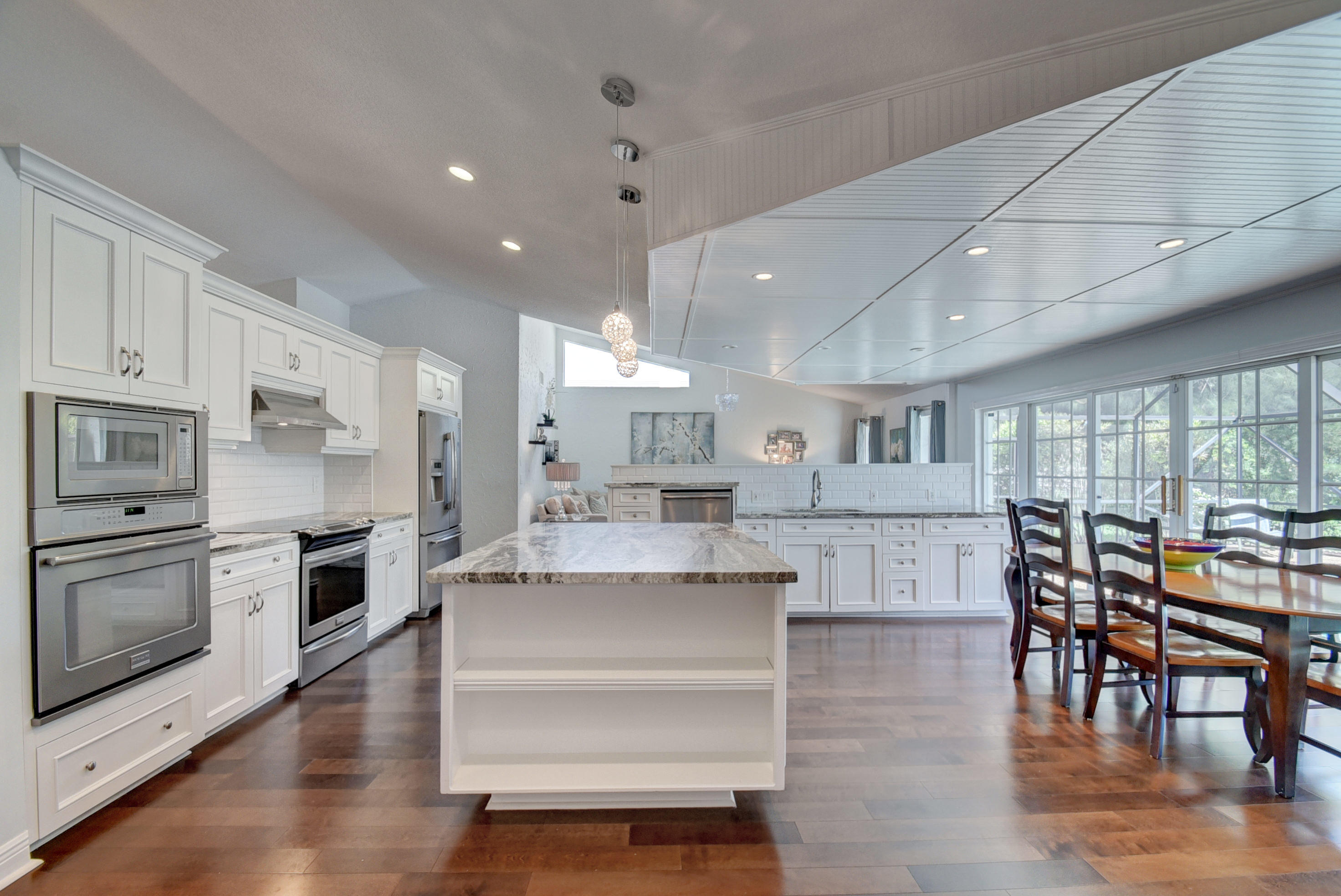 9401 Old Pine Road Boca Raton, FL 33428 - Photo 3 of 40 Kitchen