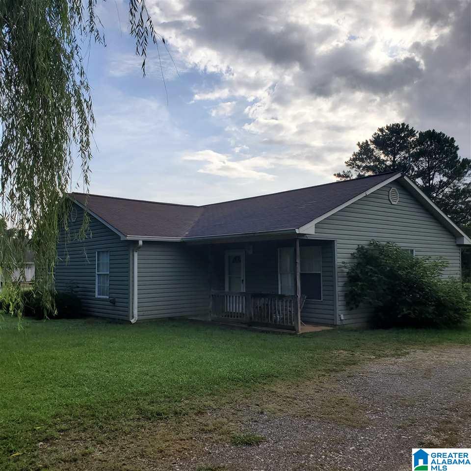 83 Rays Loop Sylacauga, AL 35151 - Photo 1 of 18