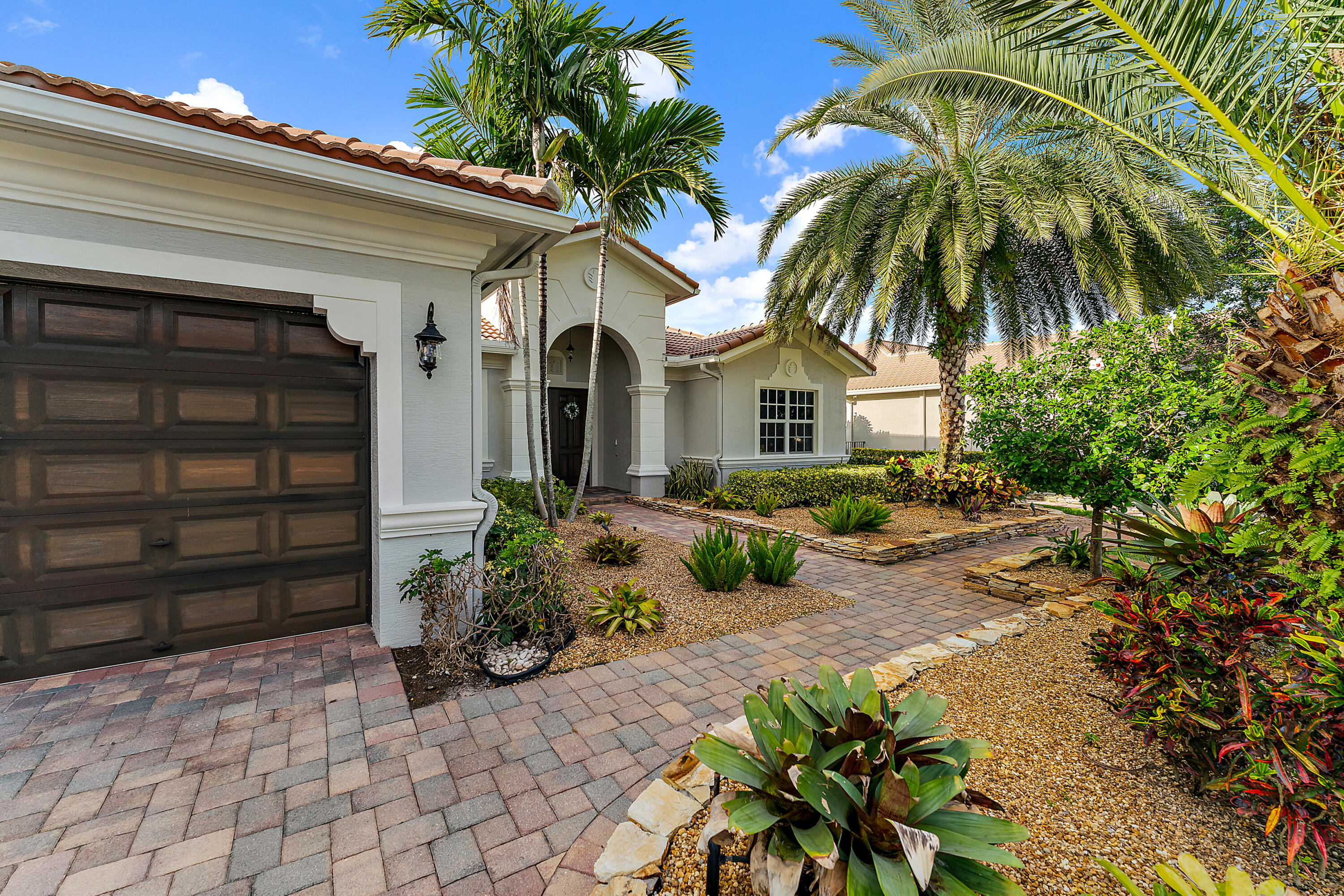 344 Rudder Cay Way Jupiter, FL 33458 - Photo 2 of 50 006-344RudderCayWay-Jupiter-FL-FULL