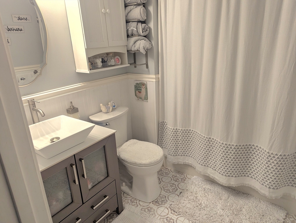 47 Berrington Road, Unit 47 Leominster, MA 01453 - Photo 10 of 14
