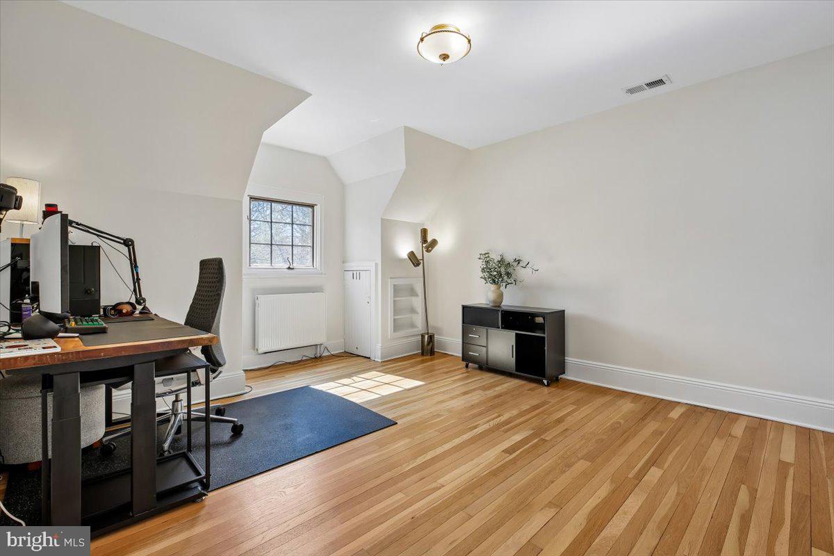 6317 Poe Road Bethesda, MD 20817 - Photo 26 of 43 Upstairs Bedroom #3
