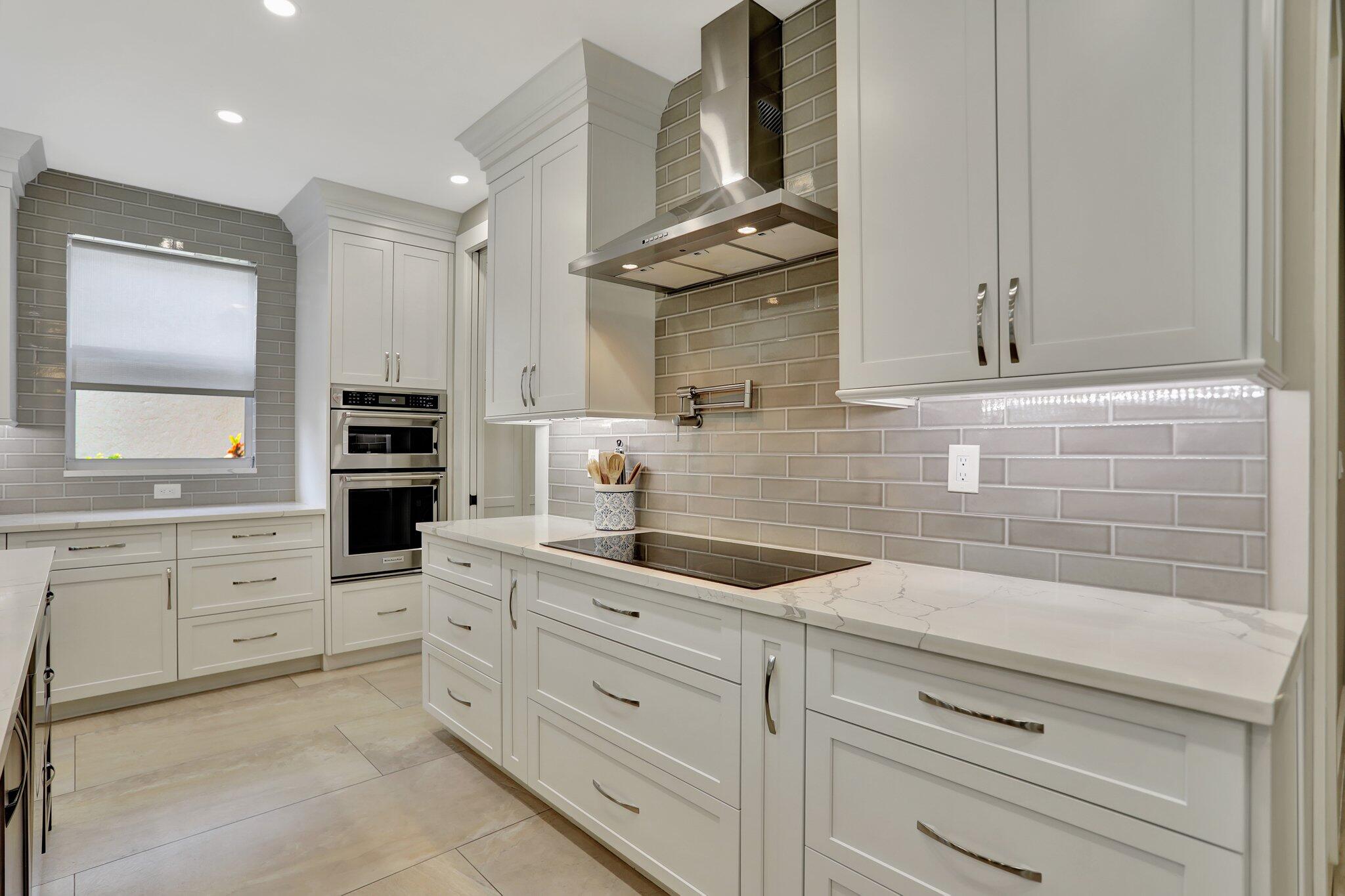 840 Southwest 22nd Street Boca Raton, FL 33486 - Photo 12 of 50 Kitchen