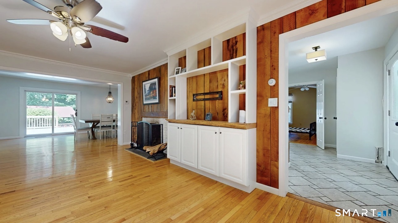 285 Wooding Hill Road Bethany, CT 06524 - Photo 12 of 33