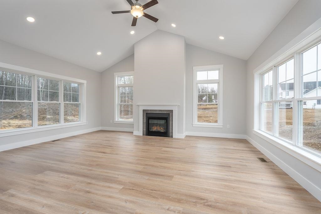 382 North River Road Epping, NH 03042 - Photo 11 of 28