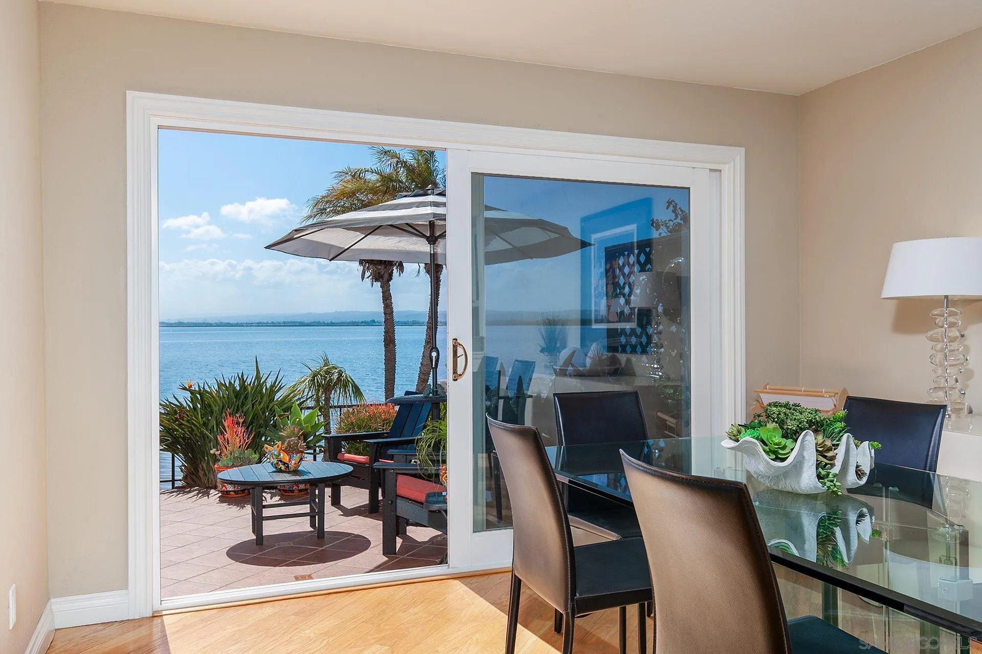 5 Aruba Bend Coronado, CA 92118 - Photo 13 of 40 a view of a dining room with furniture