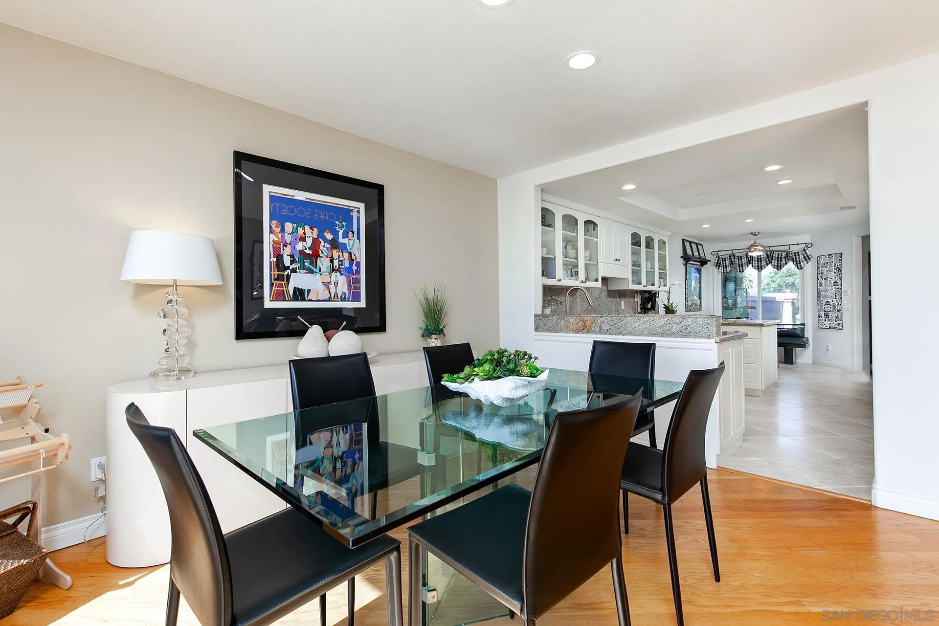 5 Aruba Bend Coronado, CA 92118 - Photo 15 of 40 a view of a dining room with furniture
