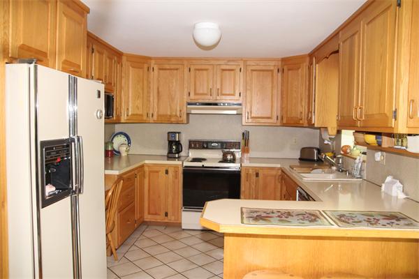 228 Shaw Farm Road Holliston, MA 01746 - Photo 6 of 22 Gallery Image 6
