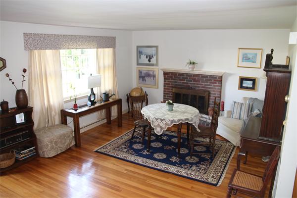 228 Shaw Farm Road Holliston, MA 01746 - Photo 9 of 22 Gallery Image 9
