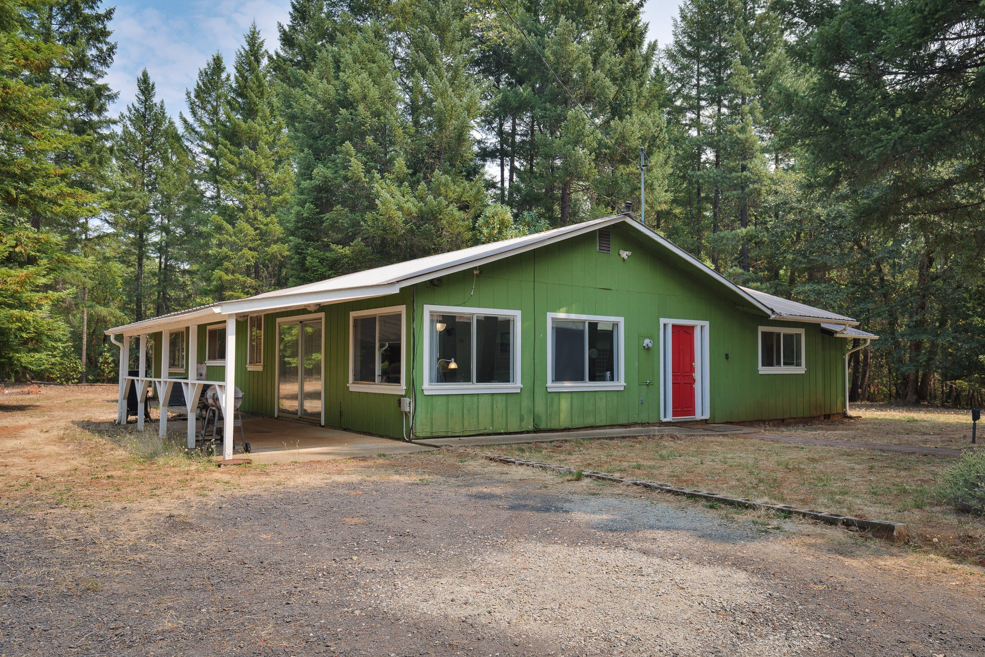 202 Draper Valley Road Selma, OR 97538 - Photo 21 of 29 202 Draper Valley Rd-037