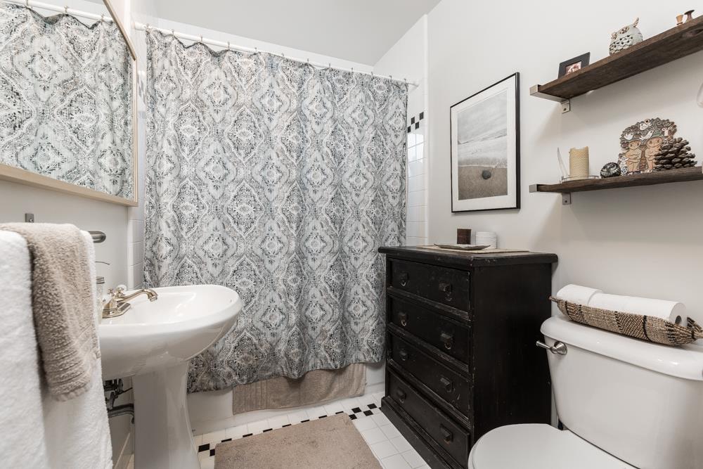 314 Spring Street Santa Cruz, CA 95060 - Photo 10 of 19 Gallery Image 10