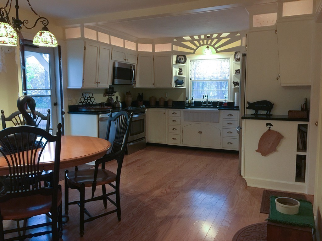 92 Bolton Road Lancaster, MA 01523 - Photo 4 of 26