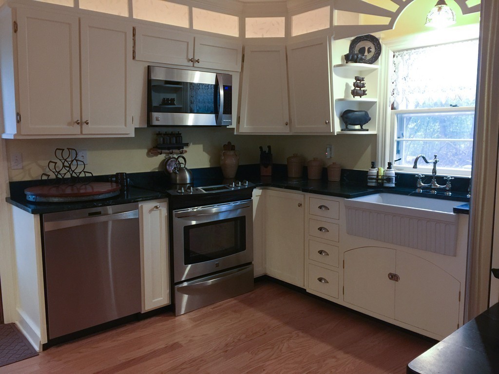92 Bolton Road Lancaster, MA 01523 - Photo 6 of 26