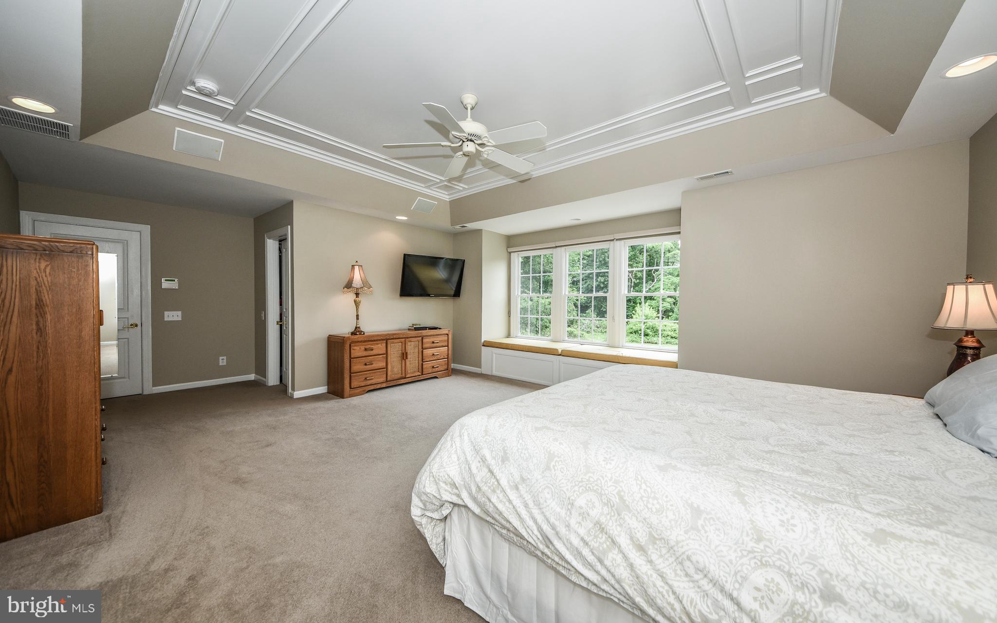 124 Clover Road Ivyland, PA 18974 - Photo 19 of 41 Primary Bedroom