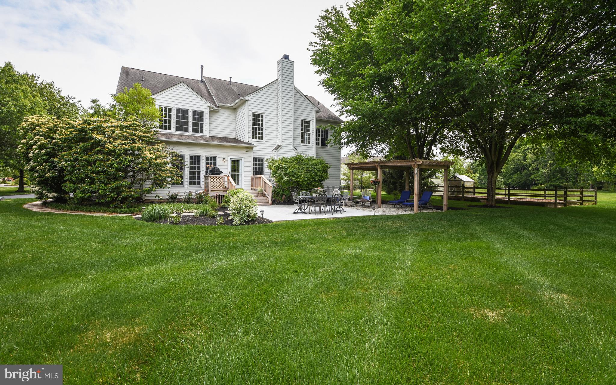 124 Clover Road Ivyland, PA 18974 - Photo 32 of 41 Exterior Back