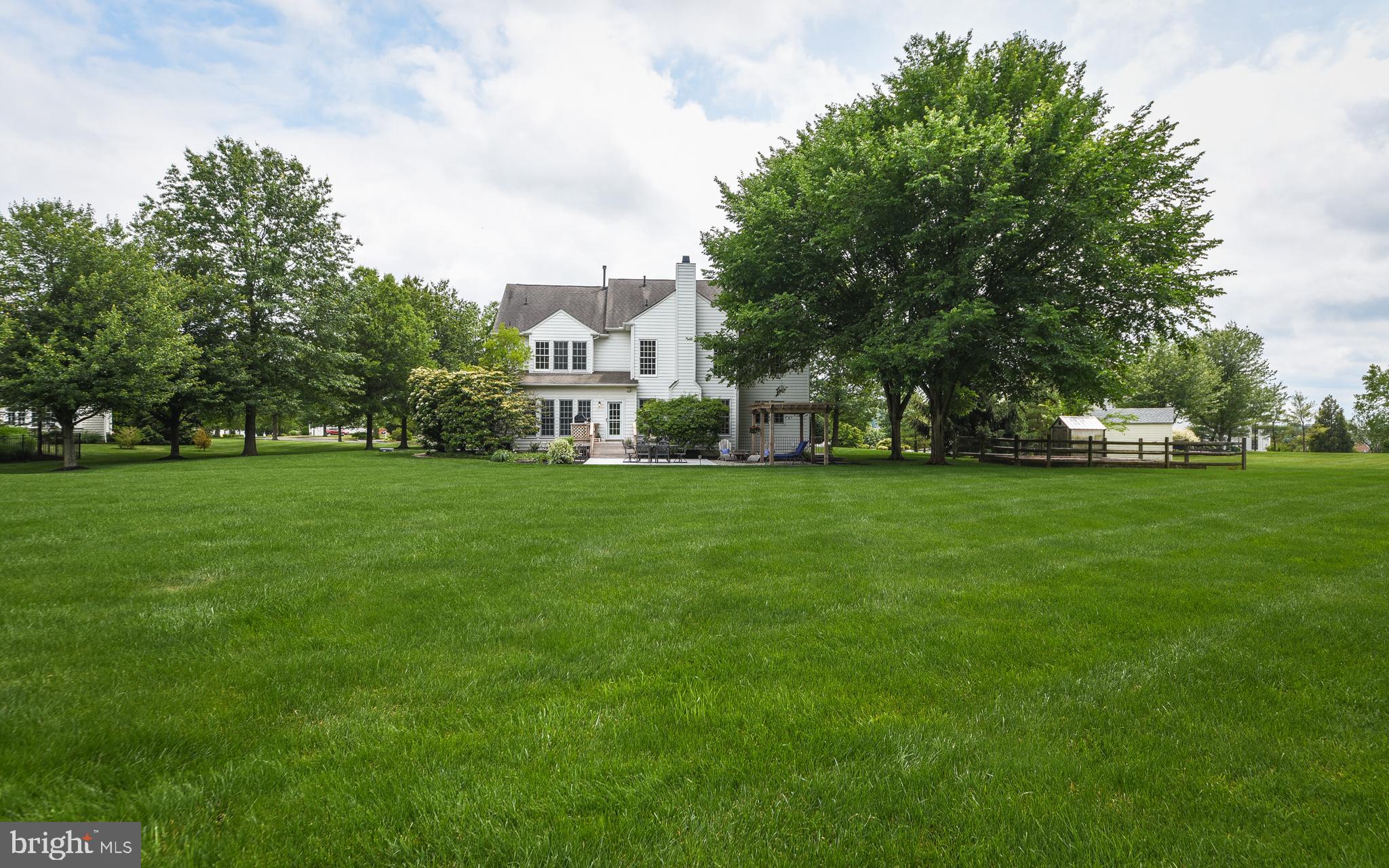 124 Clover Road Ivyland, PA 18974 - Photo 33 of 41 Backyard