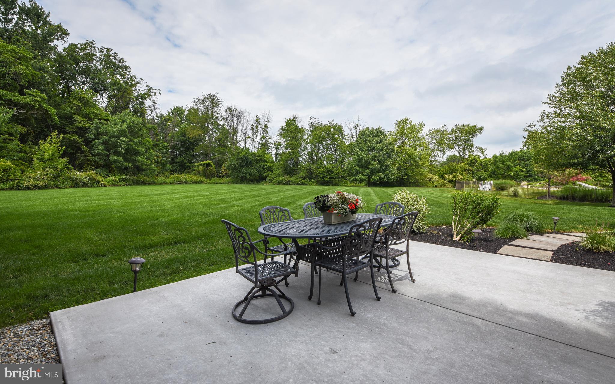 124 Clover Road Ivyland, PA 18974 - Photo 35 of 41 View from Patio