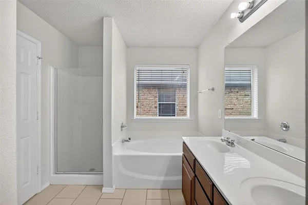 $2,400 | 1507 Powder Horn Lane, Arlington, TX 76018