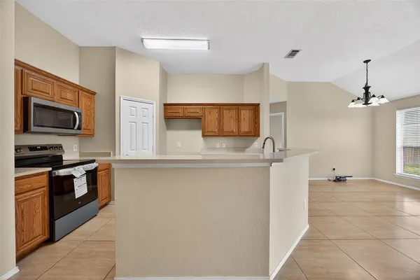 $2,400 | 1507 Powder Horn Lane, Arlington, TX 76018