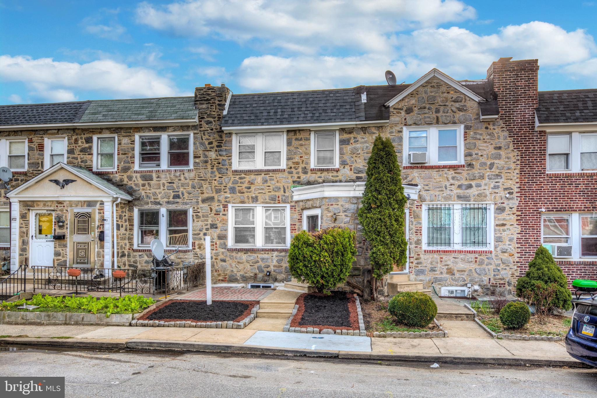 205 Glendale Road Upper Darby, PA 19082 - Photo 1 of 22