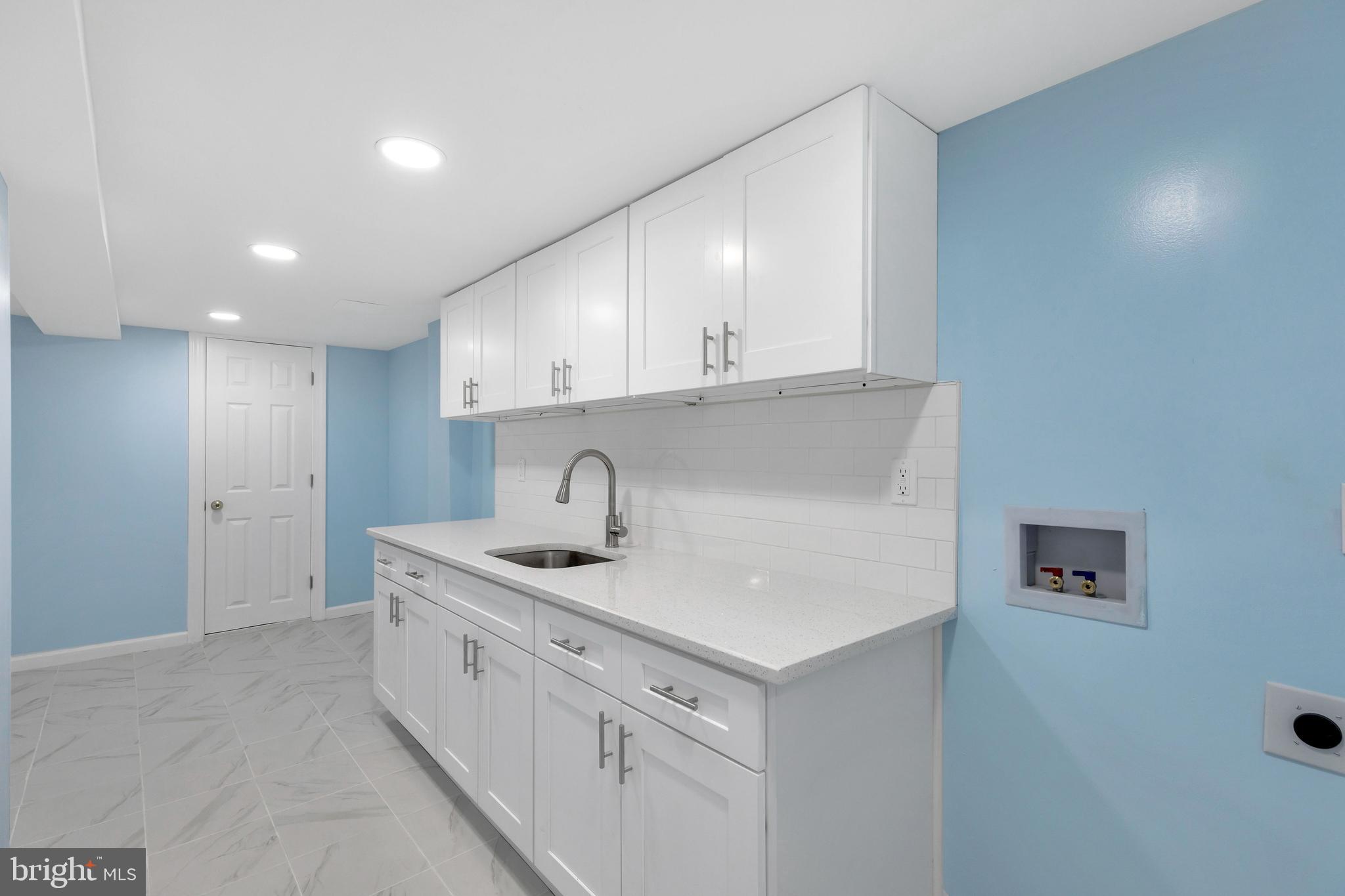205 Glendale Road Upper Darby, PA 19082 - Photo 16 of 22