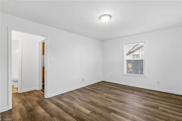 $1,250 | 1618 Glenwood Avenue, Greensboro, NC 27403