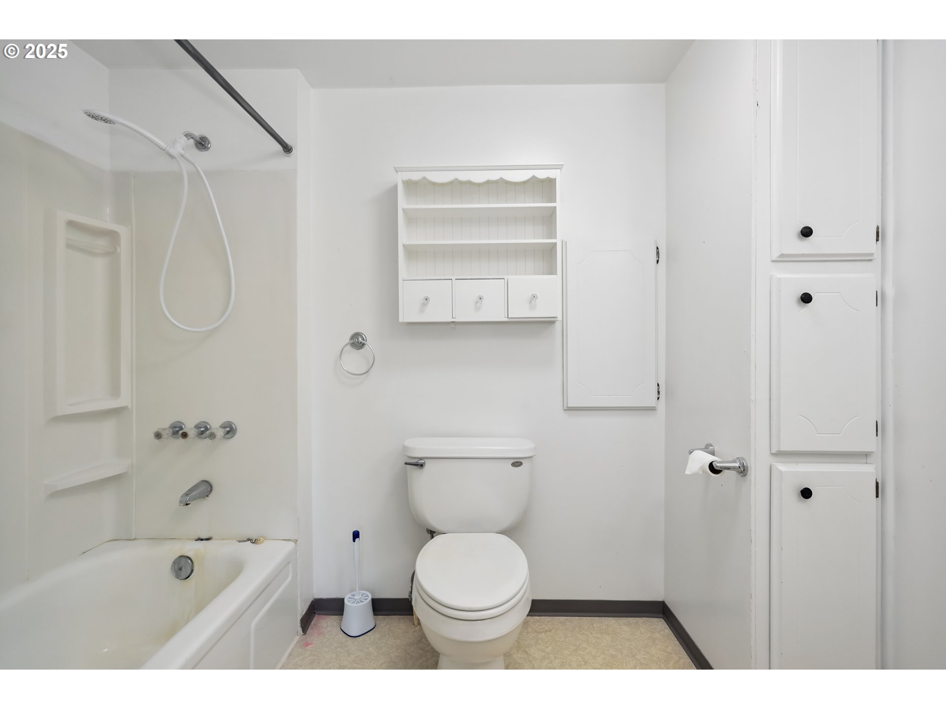 195 Woodland Road Goldendale, WA 98620 - Photo 14 of 44 Bedroom