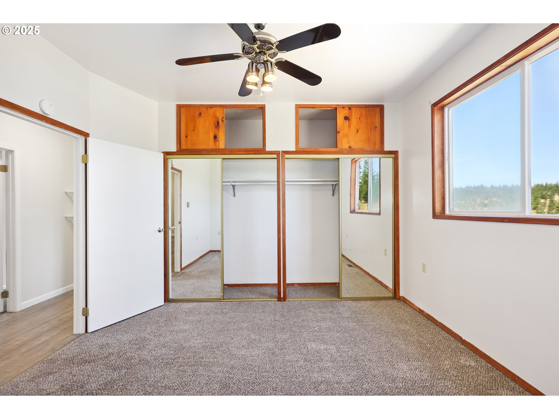 195 Woodland Road Goldendale, WA 98620 - Photo 16 of 44 Bedroom, Owner's Suite