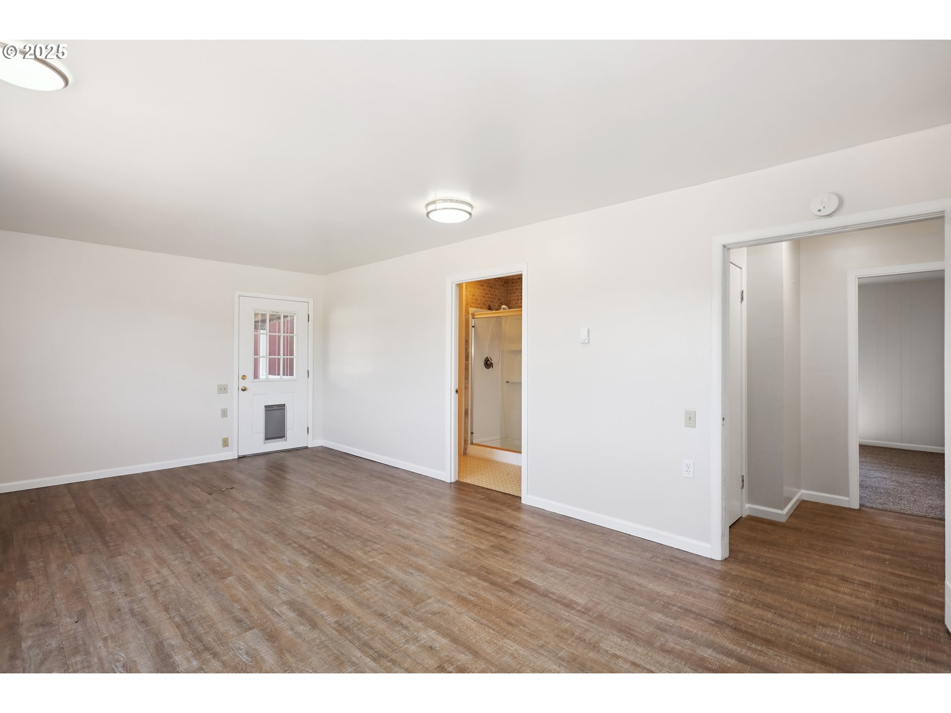 195 Woodland Road Goldendale, WA 98620 - Photo 17 of 44 Bathroom, Attached