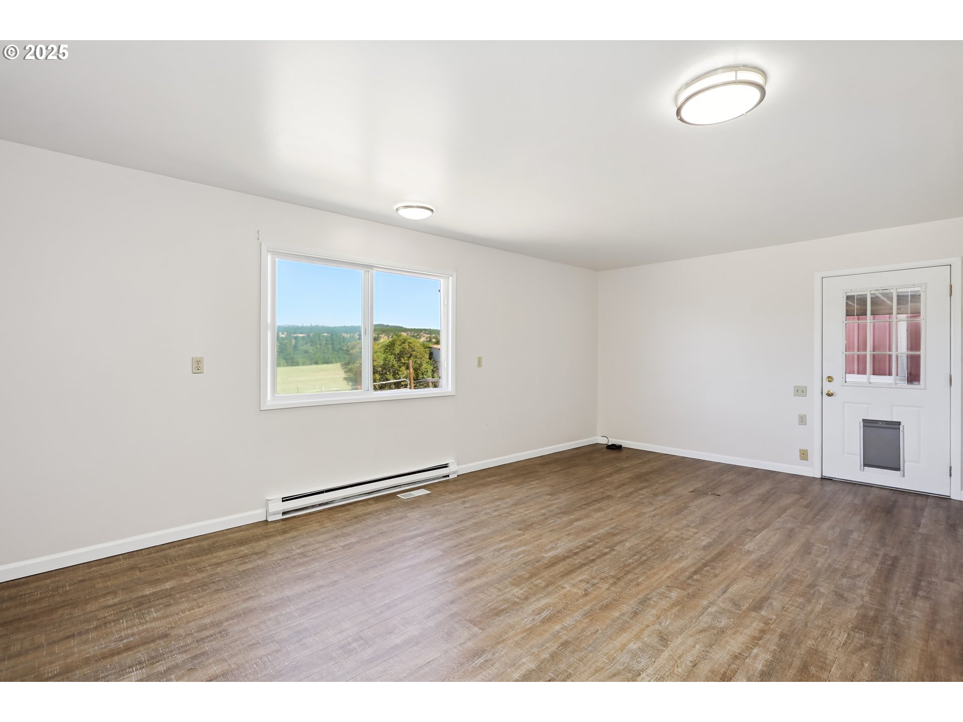 195 Woodland Road Goldendale, WA 98620 - Photo 19 of 44 Bedroom