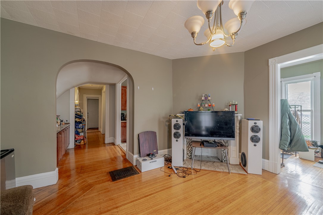 213-215 Oxford Street Rochester, NY 14607 - Photo 16 of 28