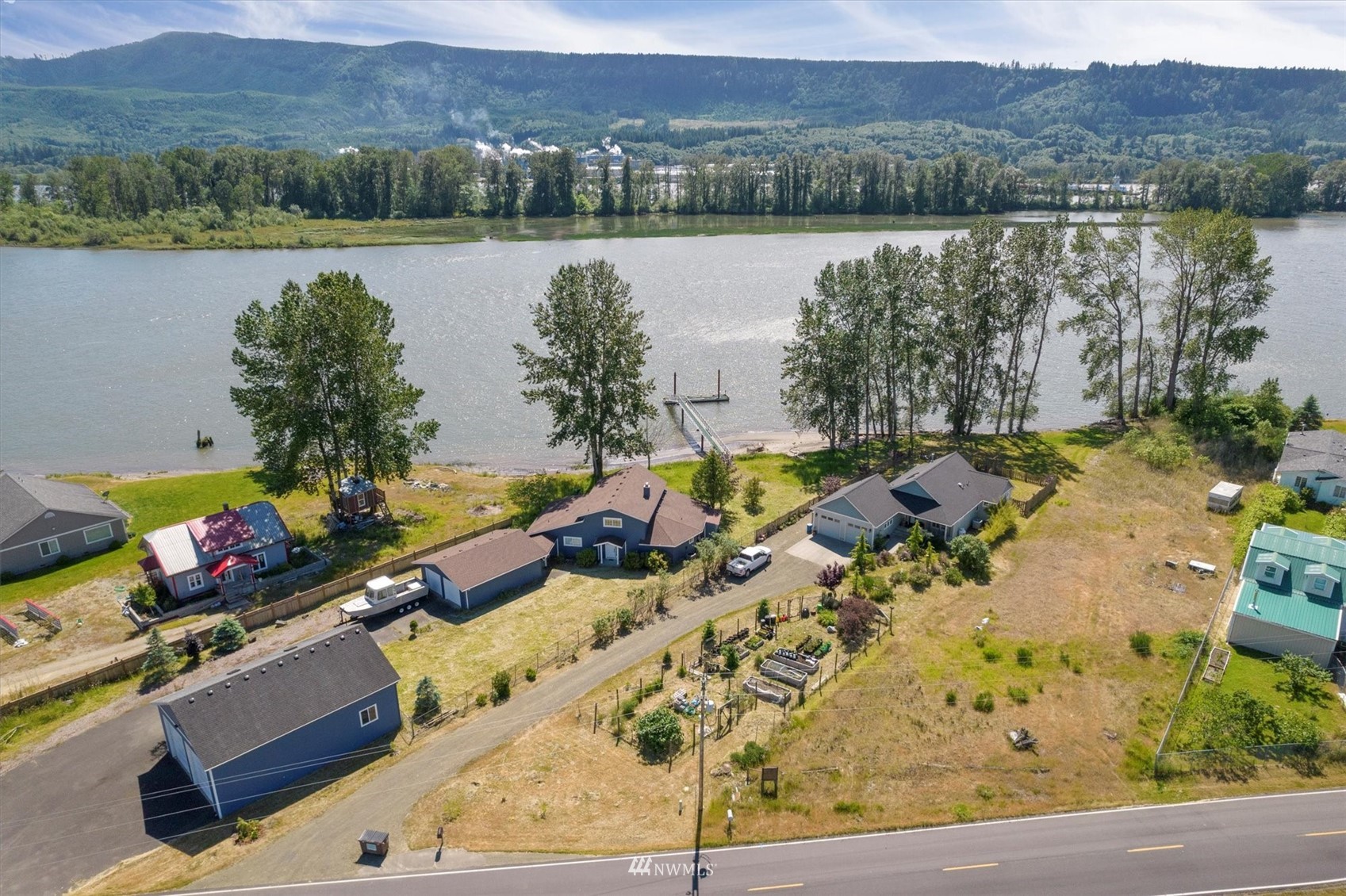 235 West Sunny Sands Road Cathlamet, WA 98612 - Photo 33 of 38 Gallery Image 33